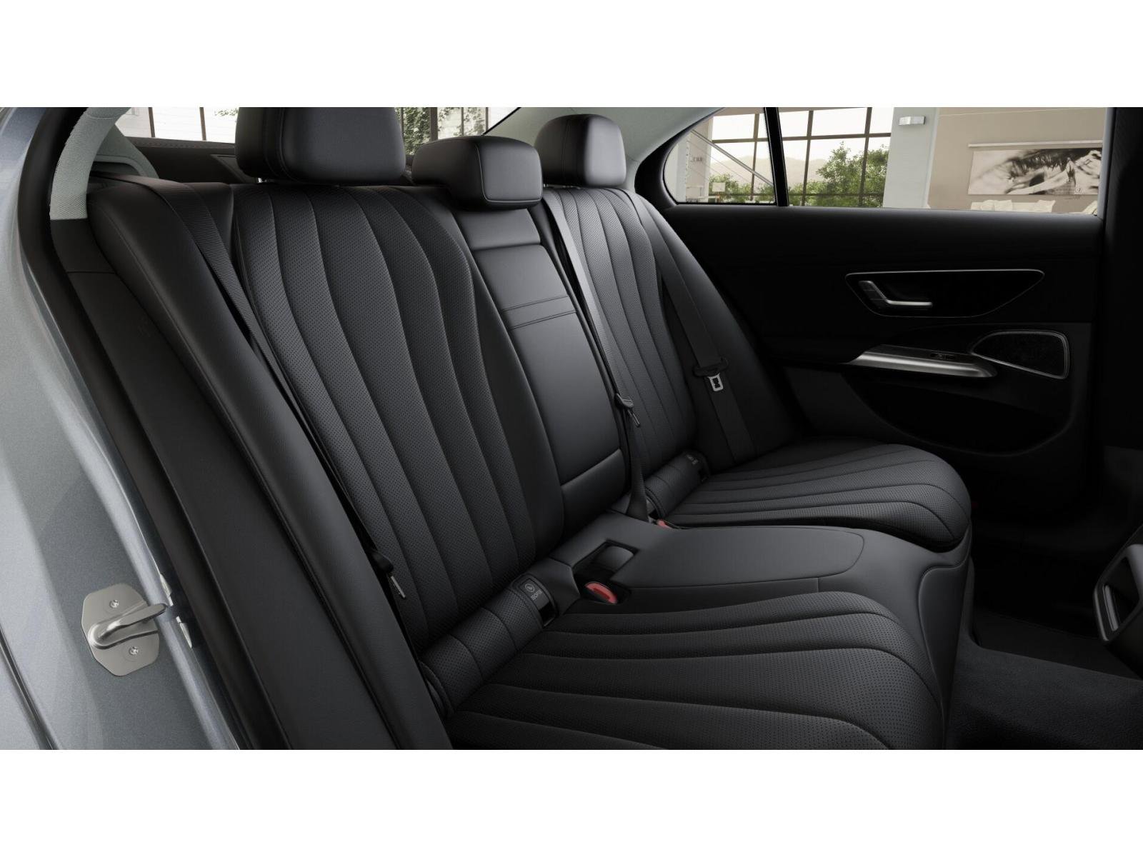 New 2026 Mercedes-Benz E 450 4MATIC Sedan image 5