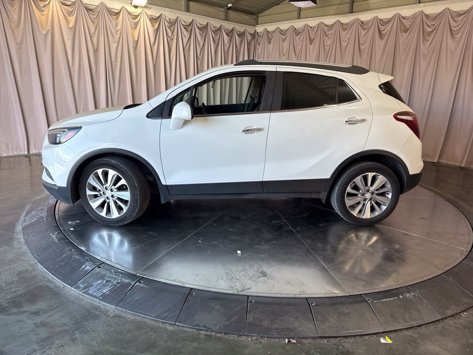 Used 2020 Buick Encore Preferred FWD image 8