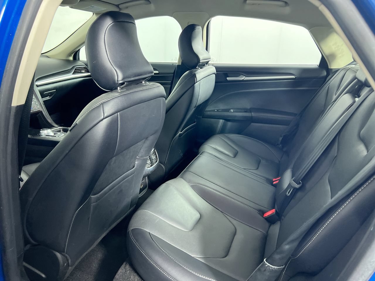Used 2019 Ford Fusion Energi Titanium FWD image 26