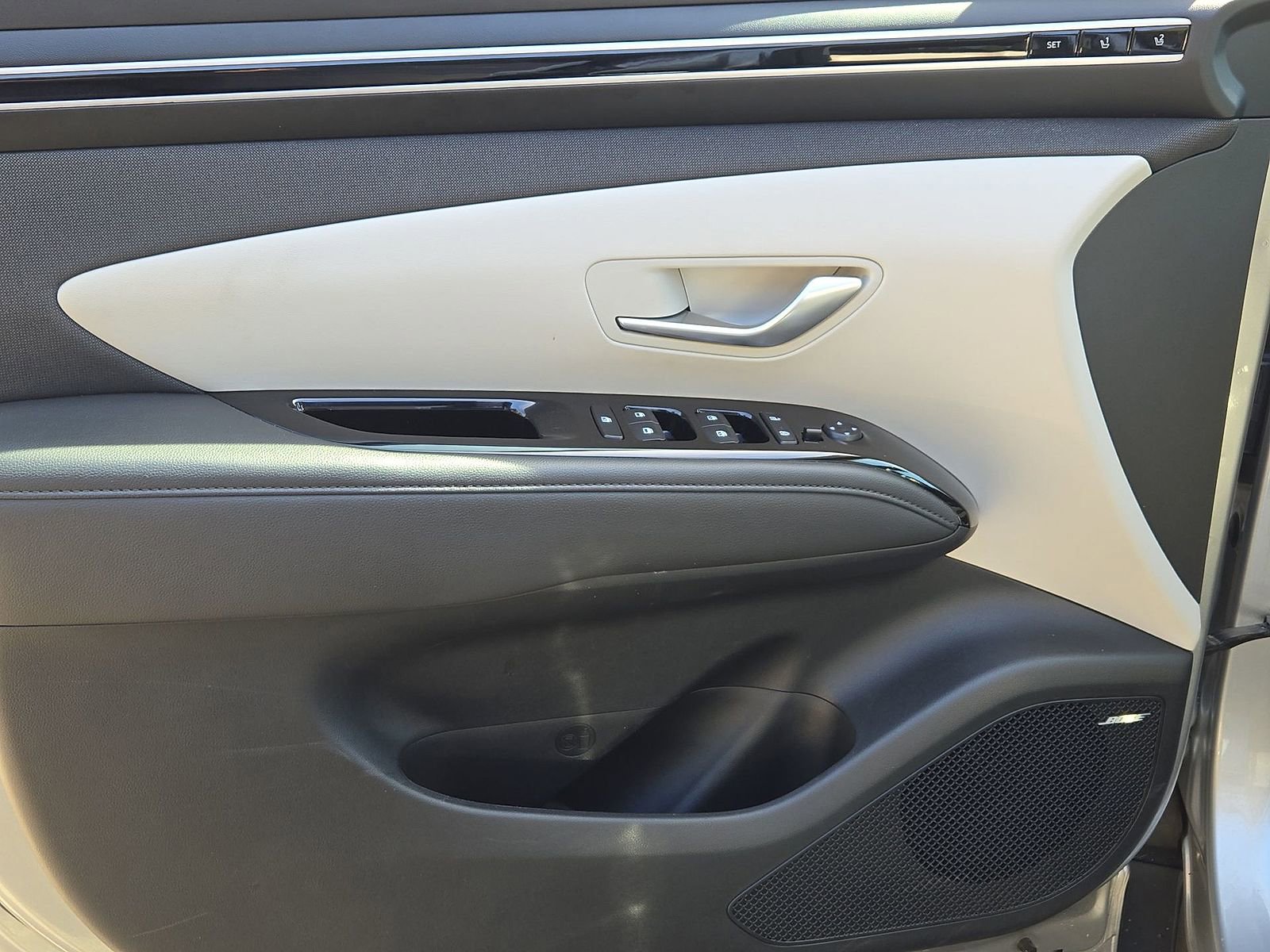 Certified 2023 Hyundai Tucson Limited AWD/4WD image 16