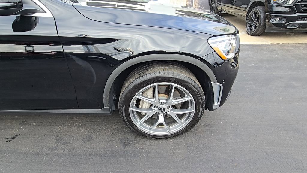 Used 2022 Mercedes-Benz GLC 300 4MATIC image 10