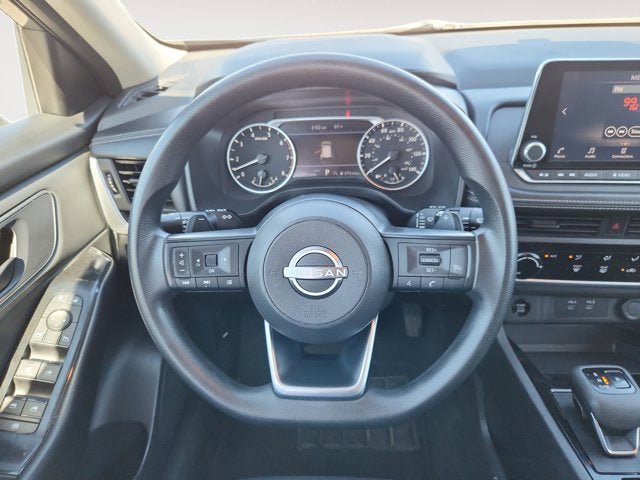 Used 2024 Nissan Rogue S image 12