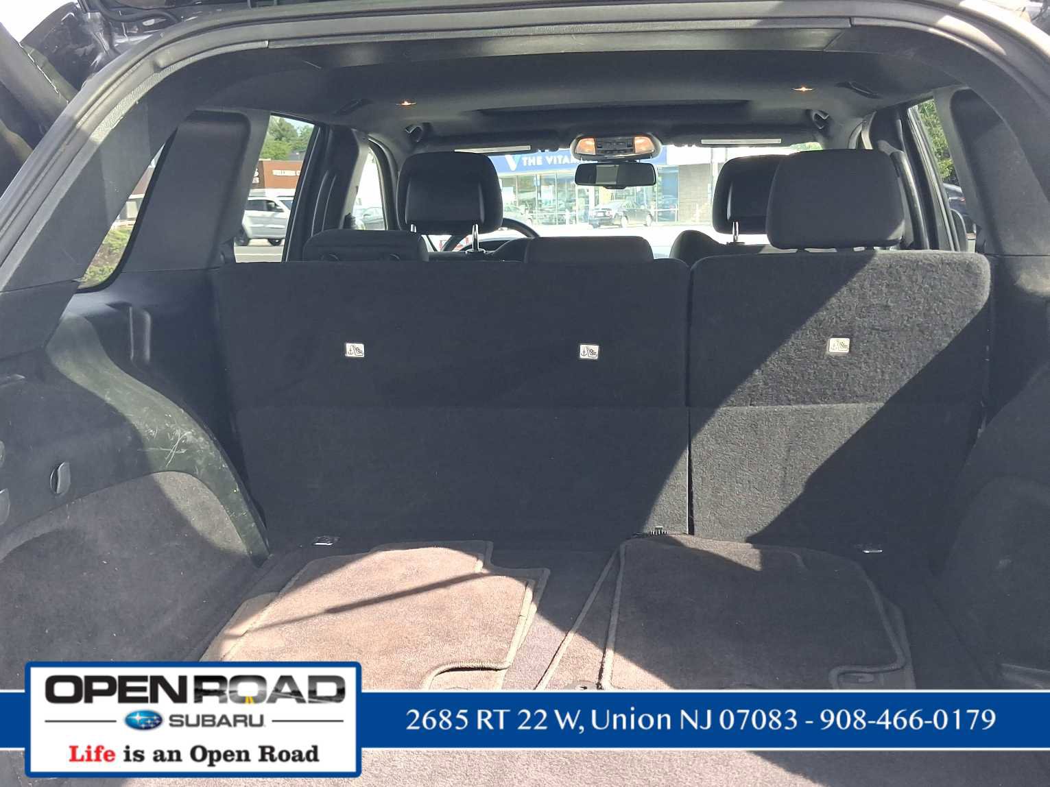 Used 2016 Jeep Grand Cherokee Laredo 75th Anniversary AWD/4WD image 13
