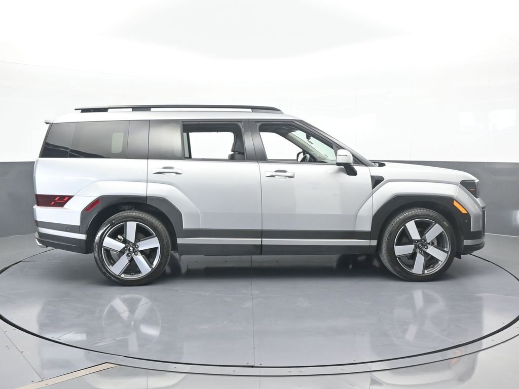 Used 2024 Hyundai Santa Fe Limited image 7