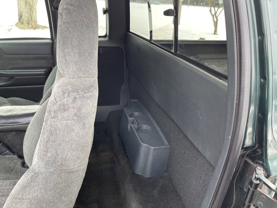 Used 2002 Chevrolet S10 Pickup LS w/ LS Preferred Equipment Group AWD/4WD image 27