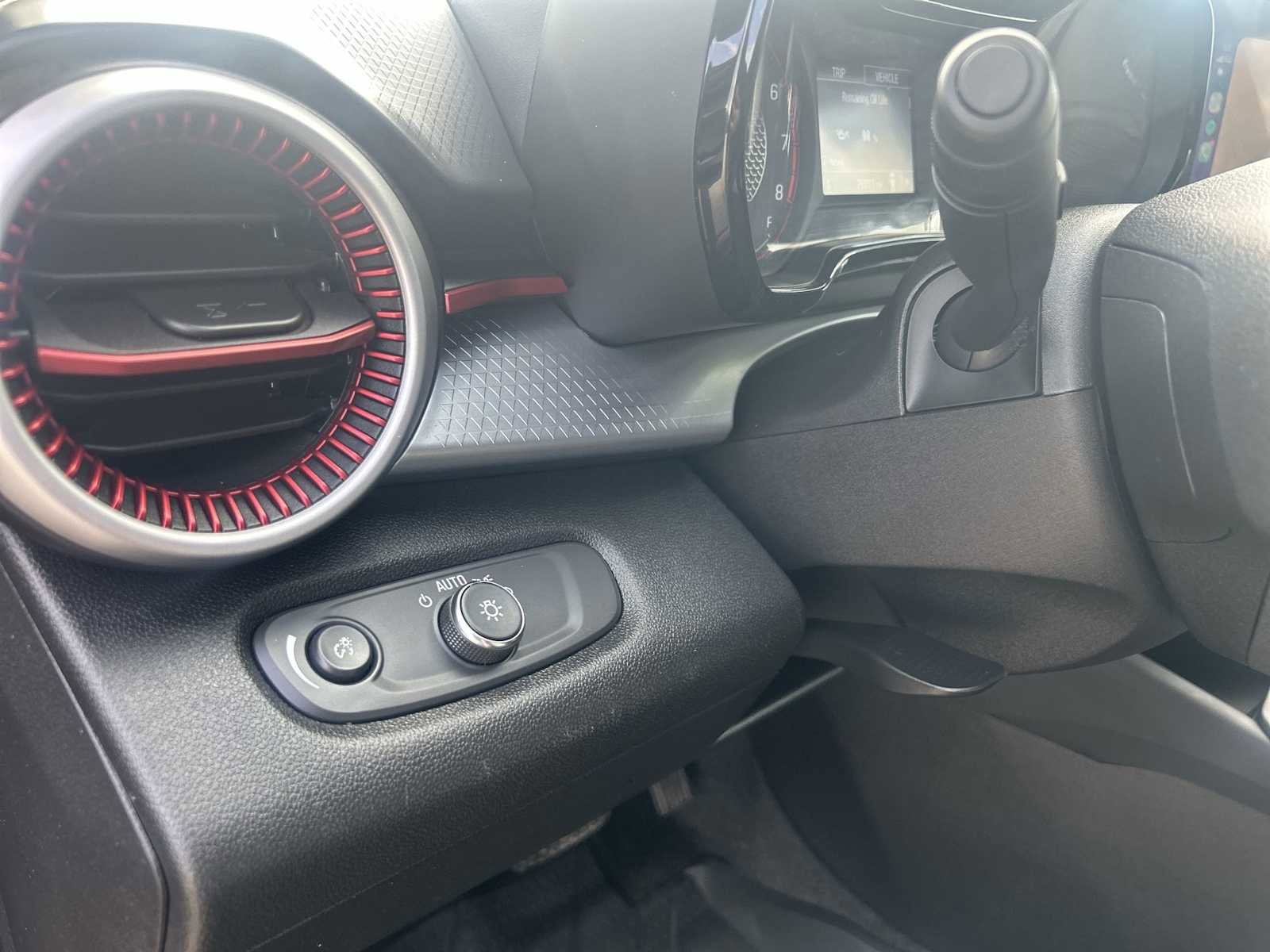 Used 2024 Chevrolet Trax RS w/ Driver Confidence Package image 16