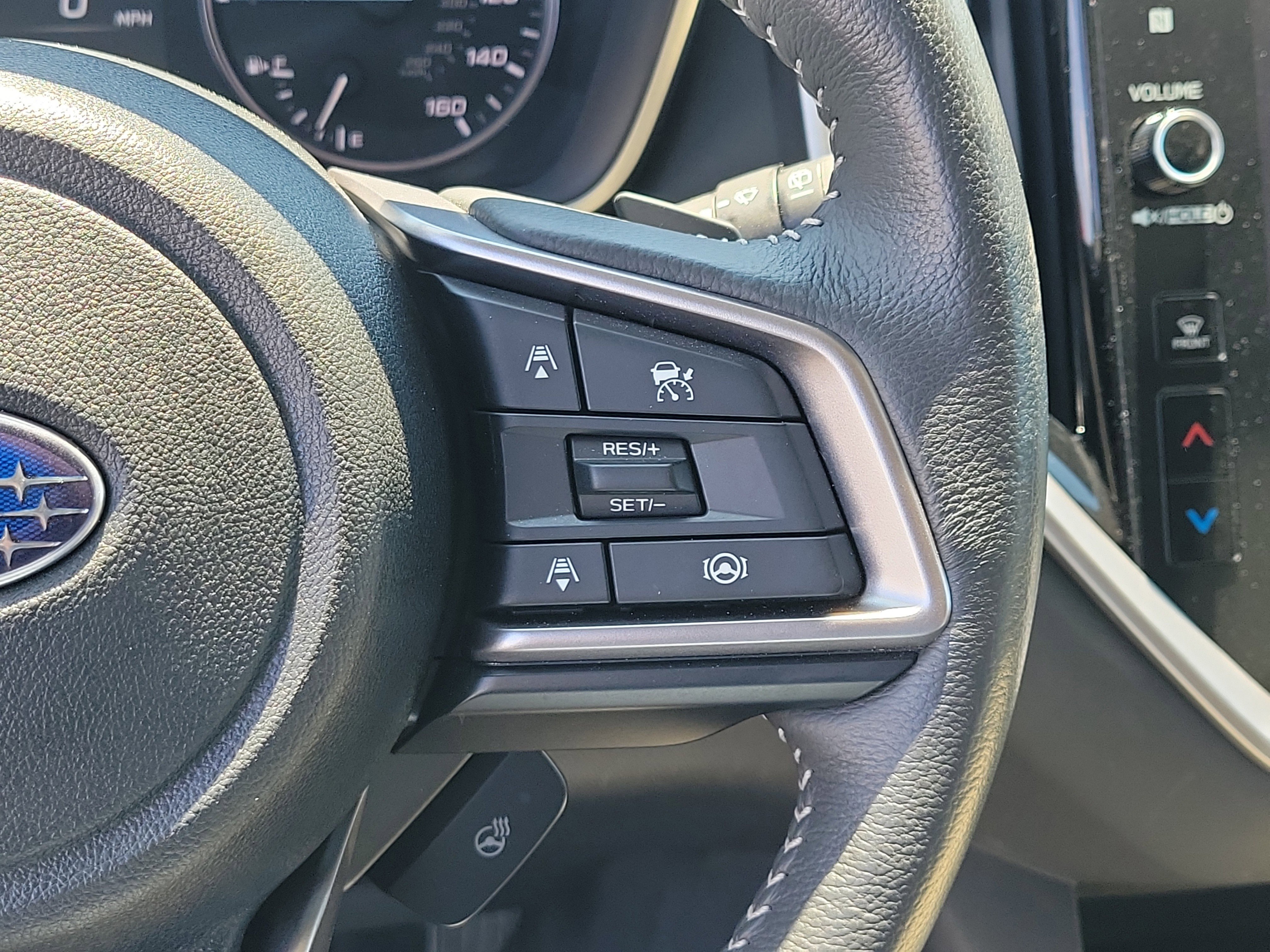 Used 2024 Subaru Ascent Limited w/ Technology Package image 25