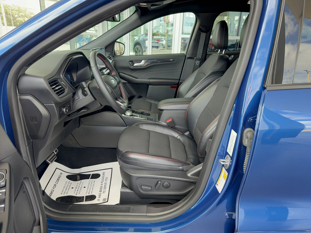 Certified 2023 Ford Escape ST-Line Elite image 11