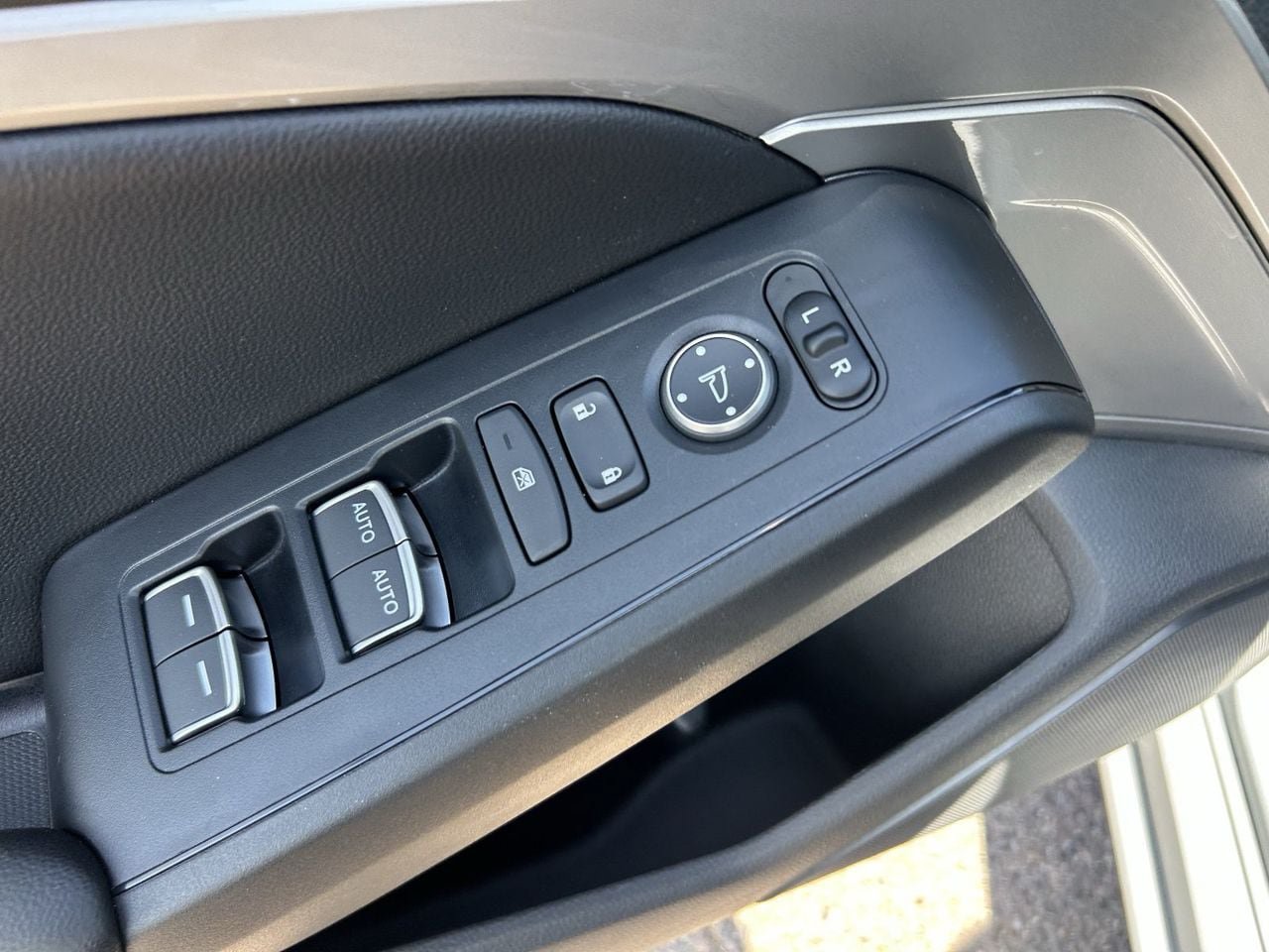 Certified 2026 Acura Integra FWD image 29