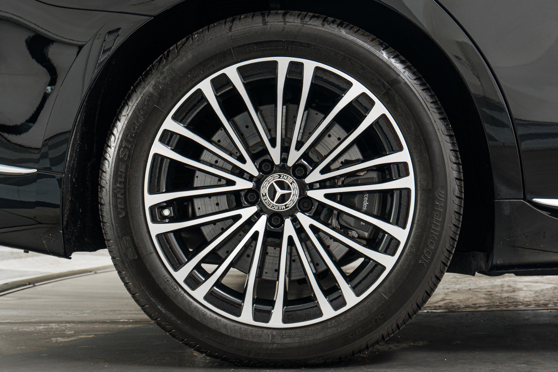 Used 2025 Mercedes-Benz S 580e 4MATIC Sedan image 47