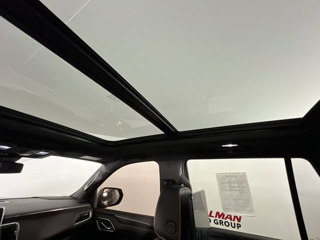 Used 2023 GMC Yukon AT4 w/ AT4 Premium Package AWD/4WD image 26