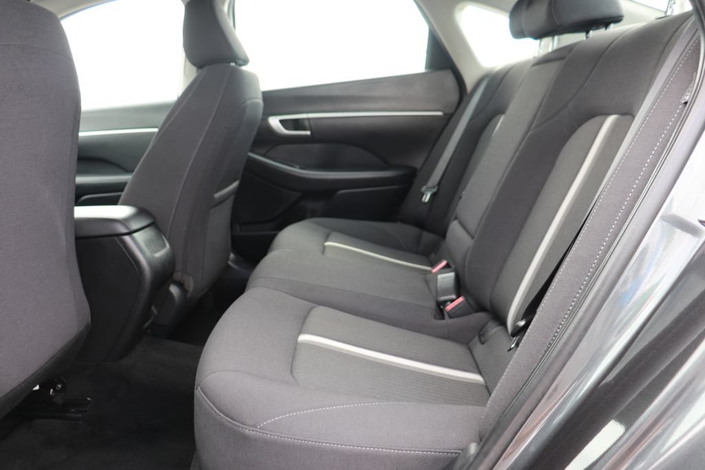 Used 2024 Ford Escape ST-Line FWD image 12