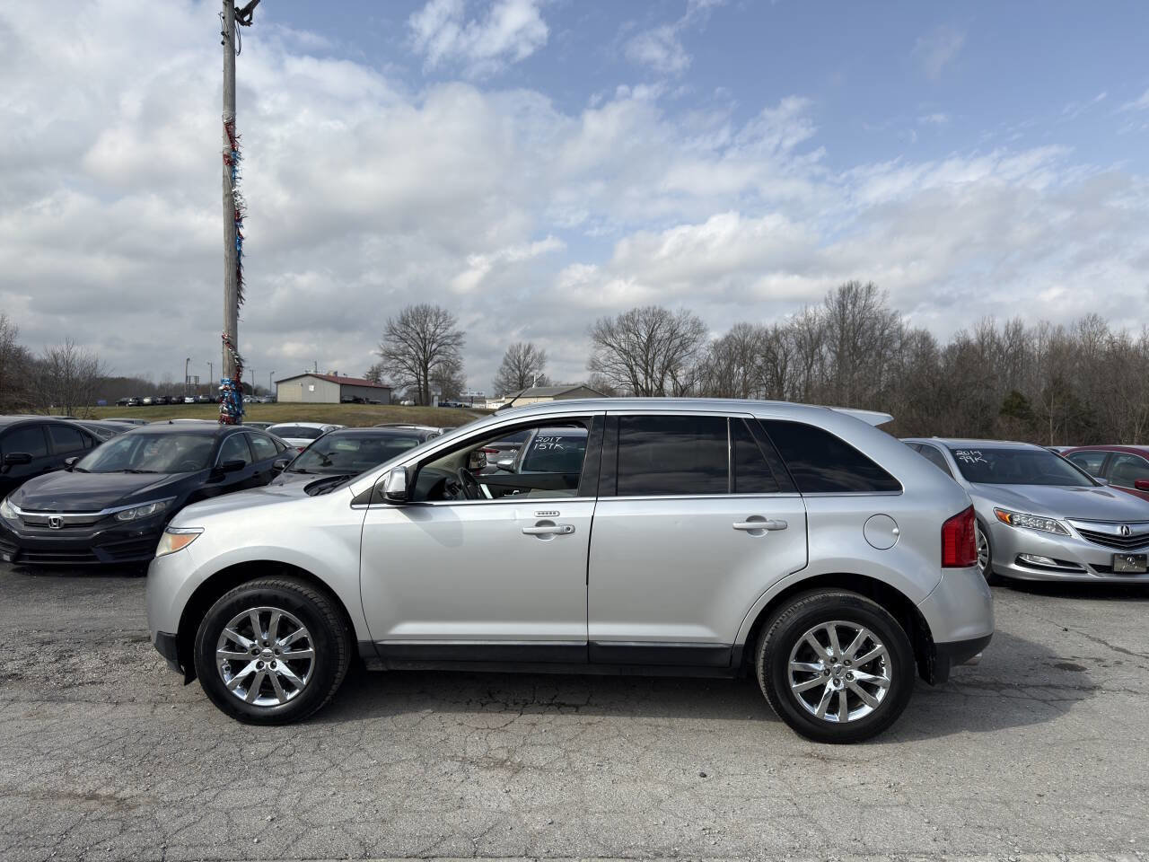Used 2011 Ford Edge Limited image 3