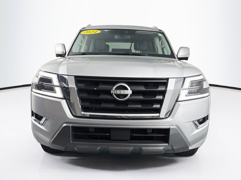 Used 2024 Nissan Armada SL w/ Captain's Chairs Package RWD image 2