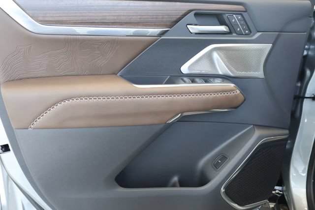 New 2026 GMC Acadia Denali Ultimate FWD image 11