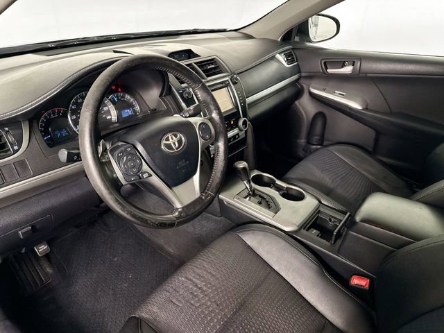 Used 2012 Toyota Camry SE image 16