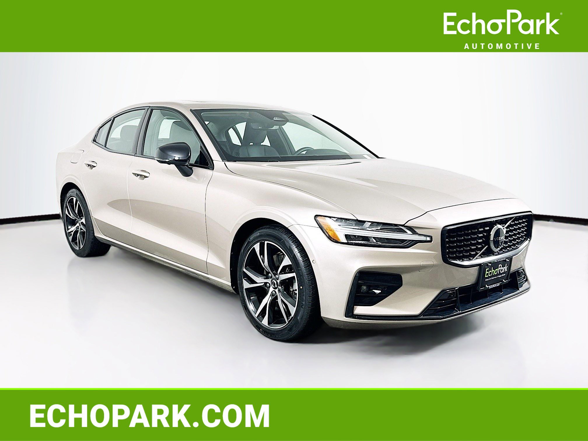 Used 2024 Volvo S60 B5 Plus image 1