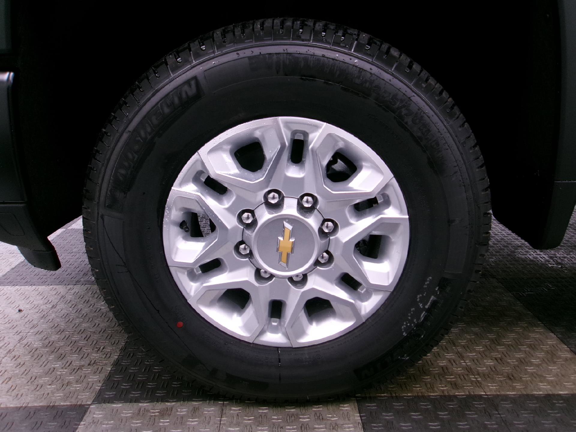 New 2026 Chevrolet Silverado 3500 W/T image 15