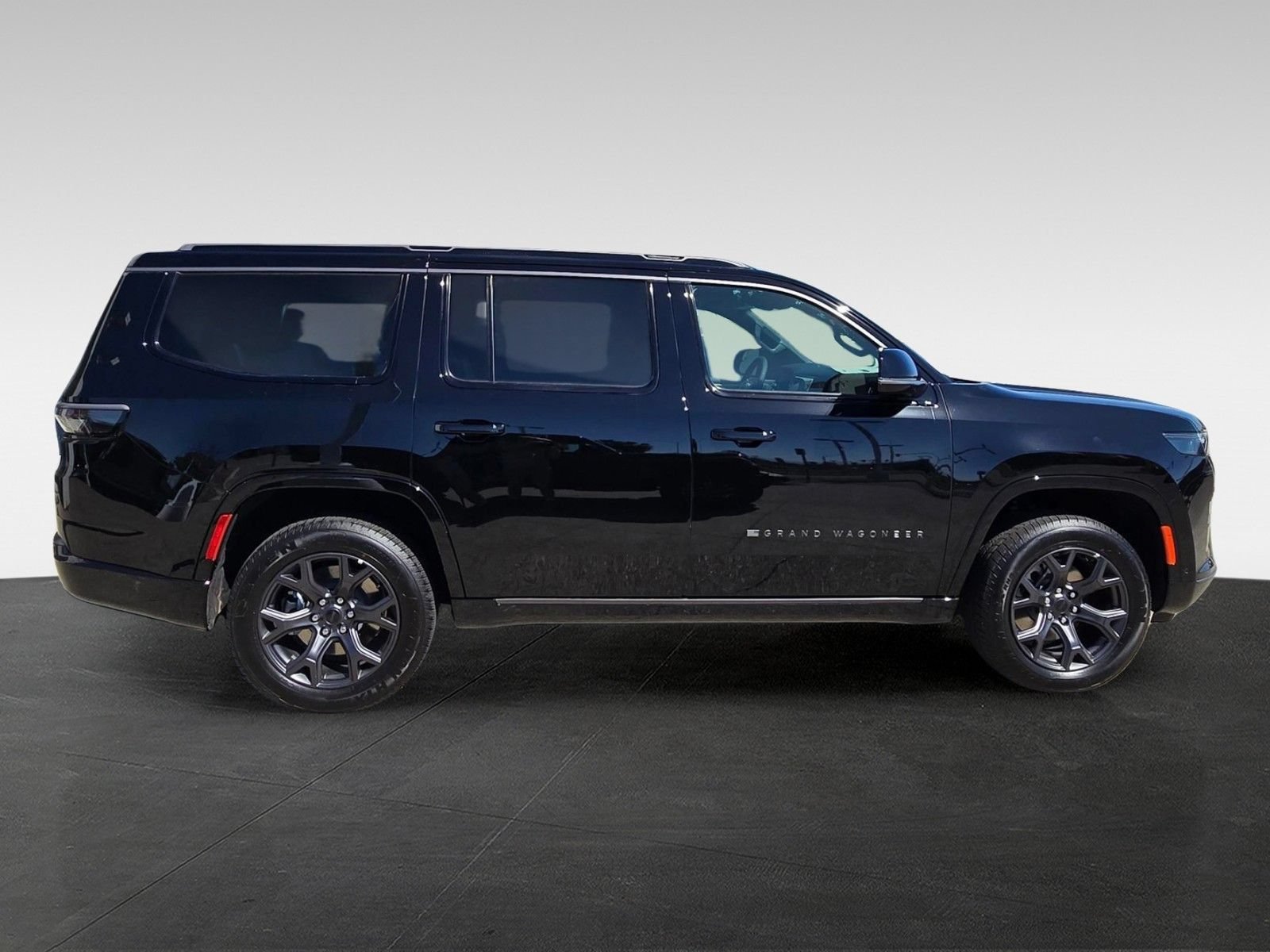 New 2026 Jeep Grand Wagoneer Limited w/ Premium Group II AWD/4WD image 4