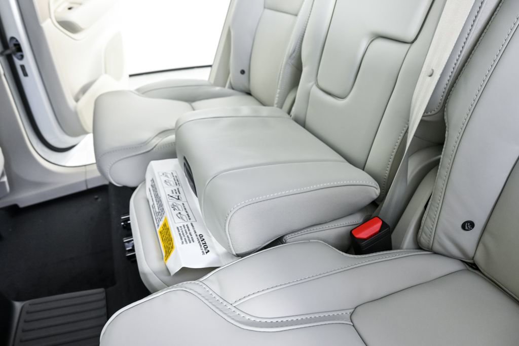 New 2026 Volvo XC90 T8 Ultra w/ Protection Package Premier image 22