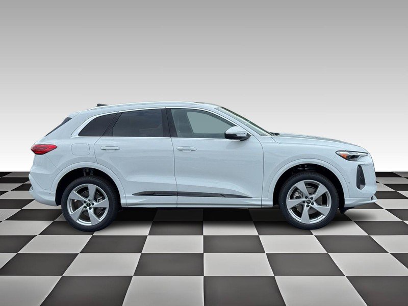 New 2025 Audi Q5 Premium Plus image 2