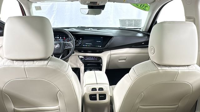 Used 2023 Buick Envision Avenir image 18