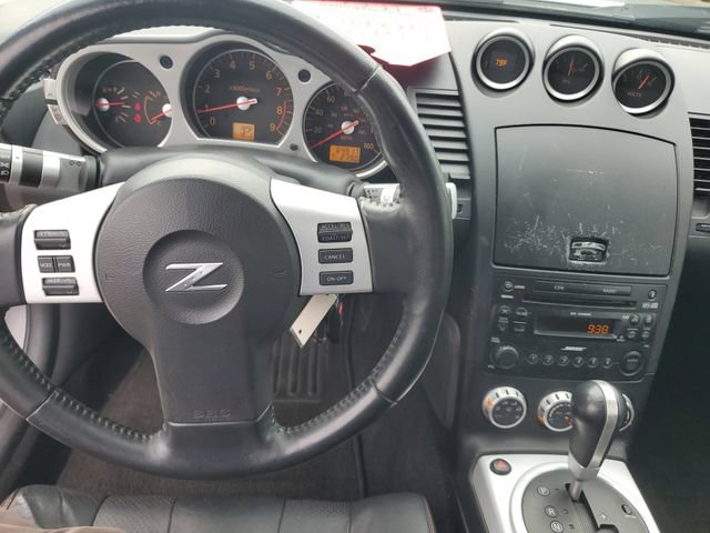 Used 2007 Nissan 350Z Touring RWD image 10