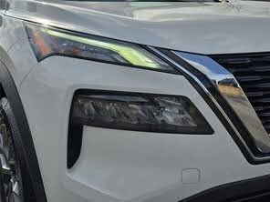 Used 2023 Nissan Rogue S image 17
