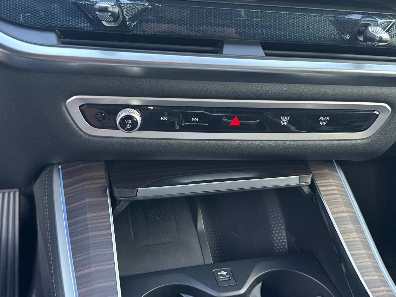 Certified 2025 BMW X5 xDrive50e w/ Parking Assistance Package image 25