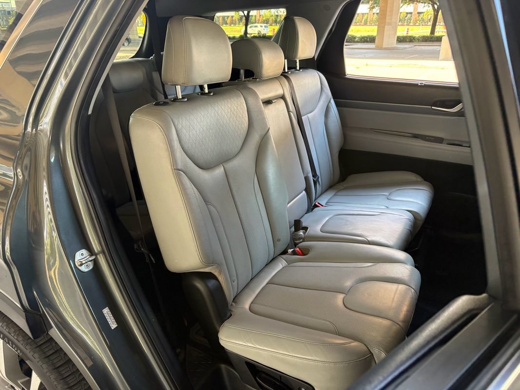 Used 2022 Hyundai Palisade SEL w/ 8P Bench Seat Package FWD image 34