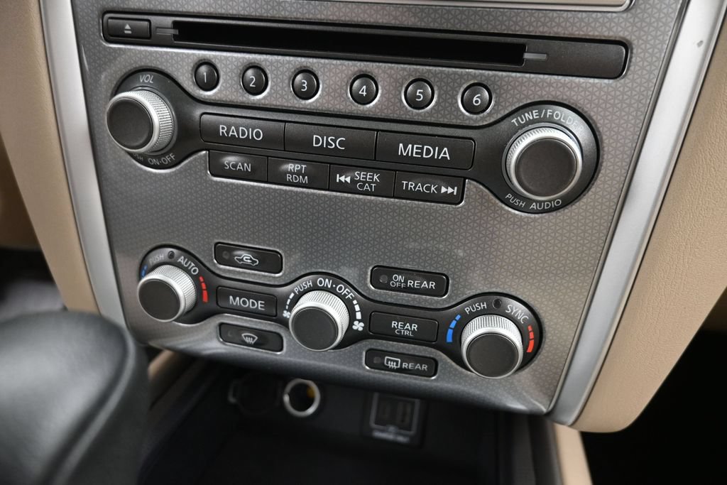 Used 2019 Nissan Pathfinder SL w/ SL Premium Package AWD/4WD image 24