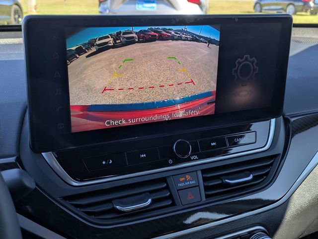 Used 2023 Nissan Altima 2.5 SR w/ SR Premium Package image 25