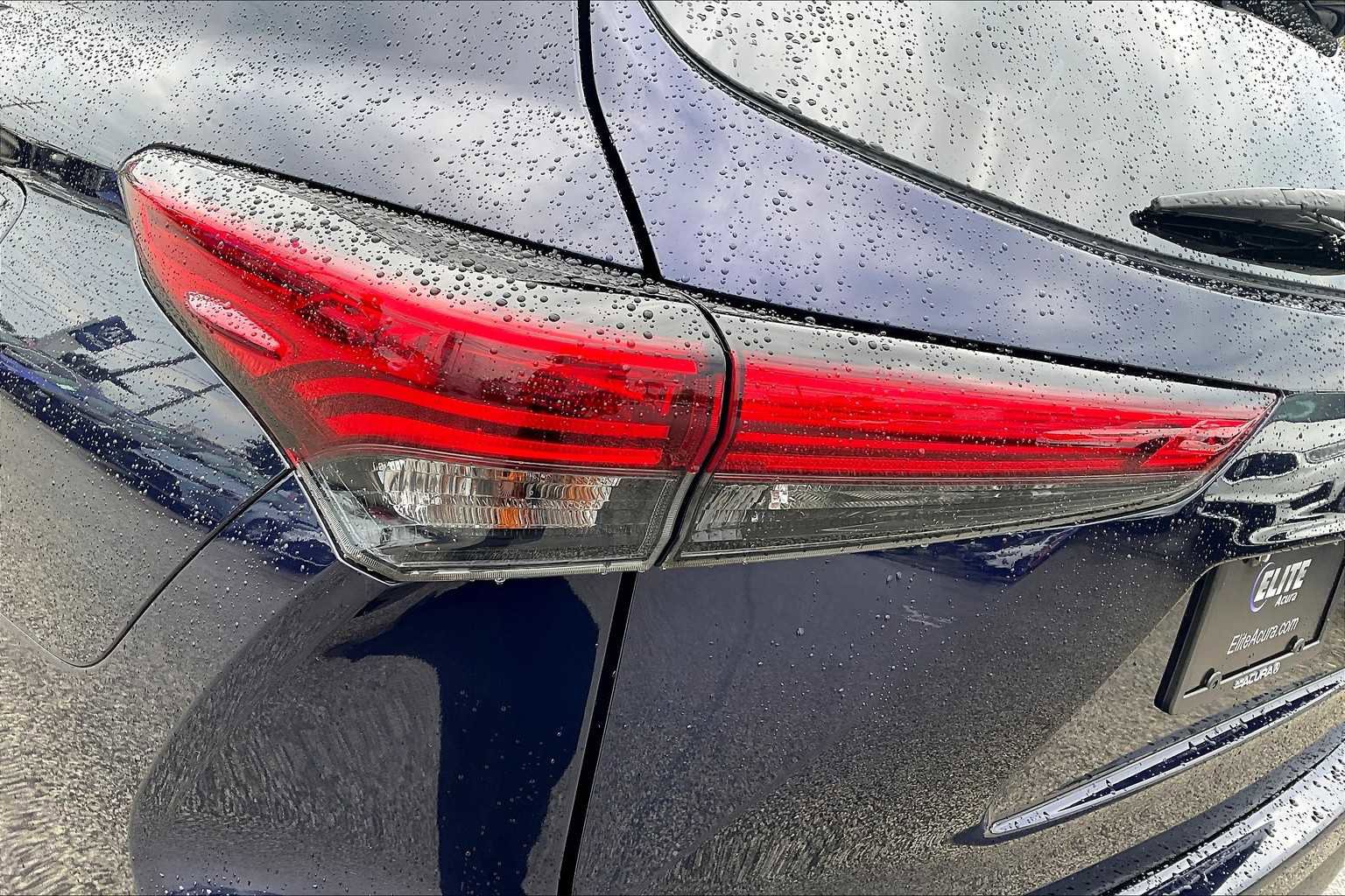 Used 2023 Toyota Highlander L image 25