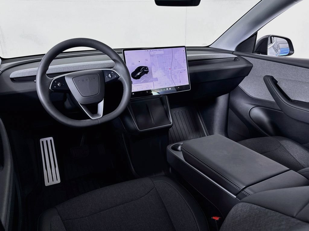 Used 2026 Tesla Model Y 2WD image 34