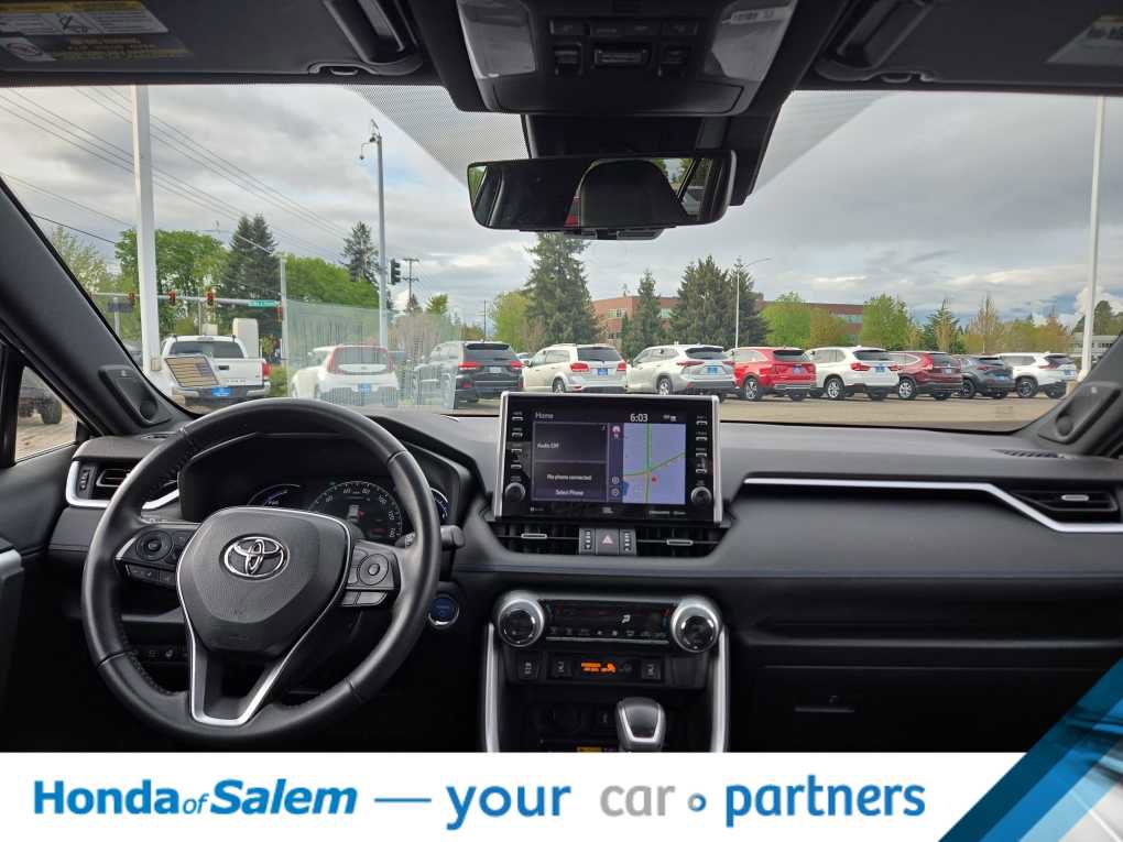Used 2022 Toyota RAV4 XSE AWD/4WD image 11