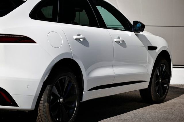 New 2026 Jaguar F-PACE R-Dynamic S AWD/4WD image 9