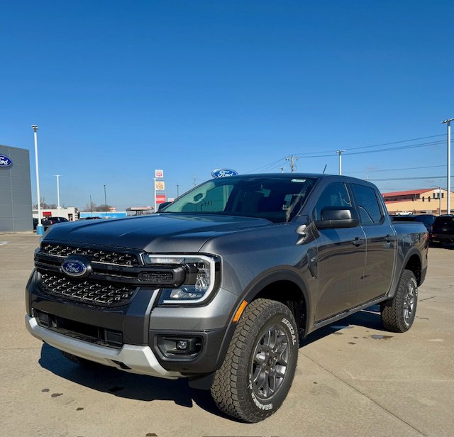 New 2025 Ford Ranger XLT w/ FX4 Off-Road Package image 2