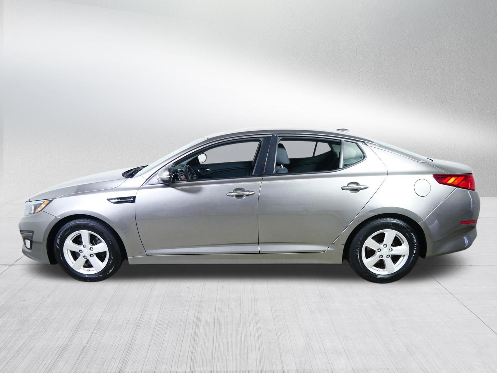 Used 2015 Kia Optima LX FWD image 4