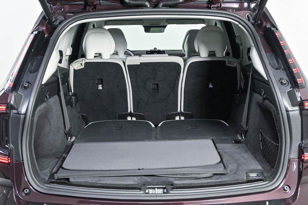 Certified 2025 Volvo EX90 Ultra AWD/4WD image 33