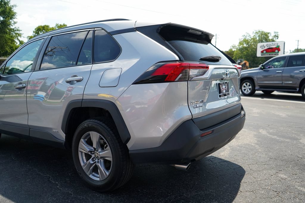 Used 2023 Toyota RAV4 LE AWD/4WD image 20