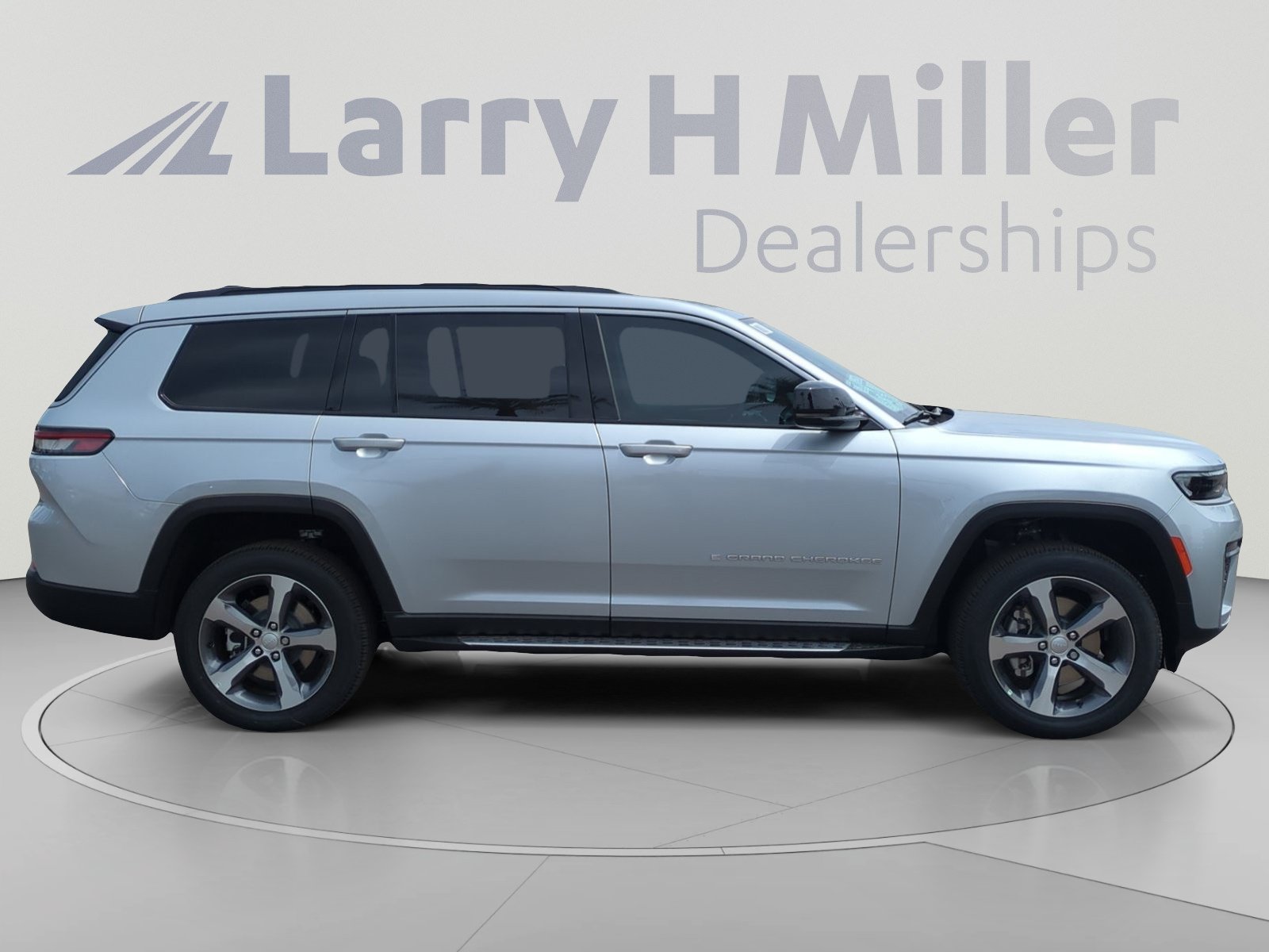 New 2026 Jeep Grand Cherokee L Limited AWD/4WD image 6
