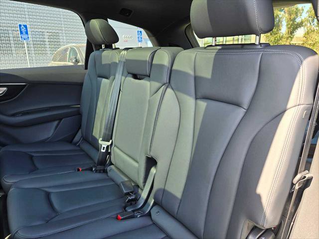 Used 2025 Audi Q7 2.0T Premium w/ Convenience Package image 17