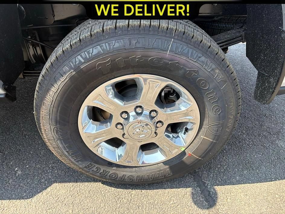 New 2026 RAM 3500 Big Horn AWD/4WD image 10