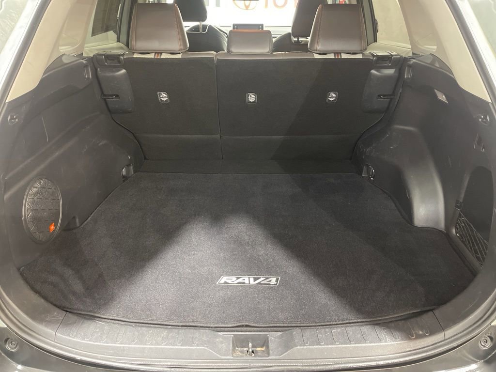 Used 2019 Toyota RAV4 Adventure w/ Cold Weather Package image 9