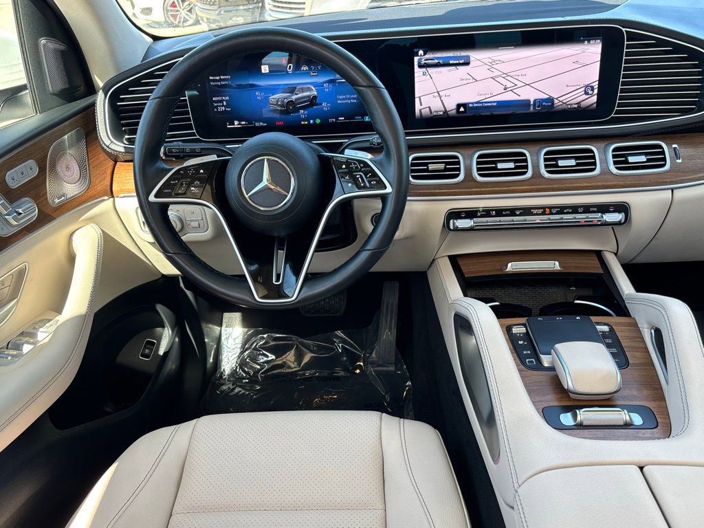 Used 2025 Mercedes-Benz GLS 450 4MATIC image 22