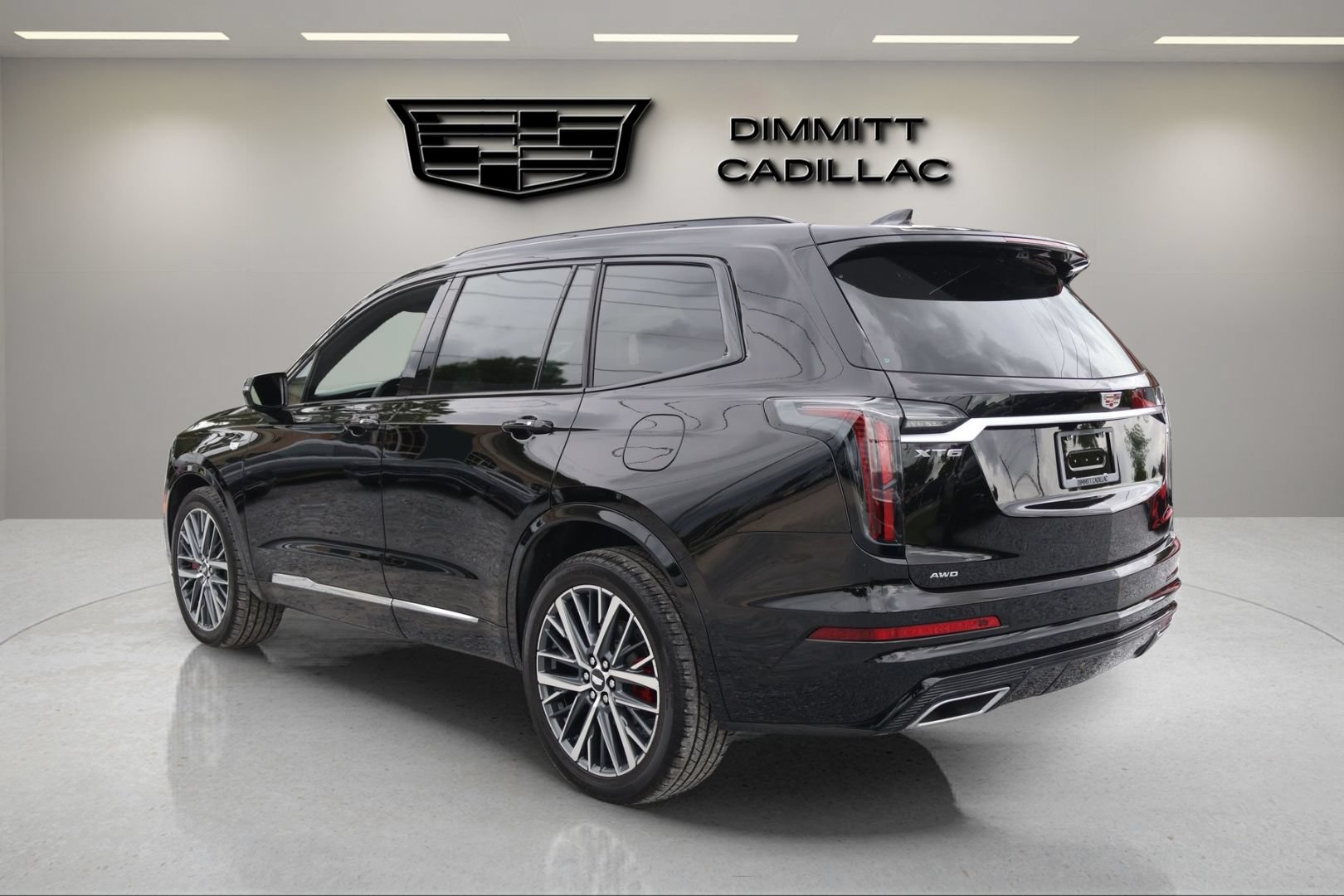 Certified 2025 Cadillac XT6 Sport w/ Platinum Package AWD/4WD image 7