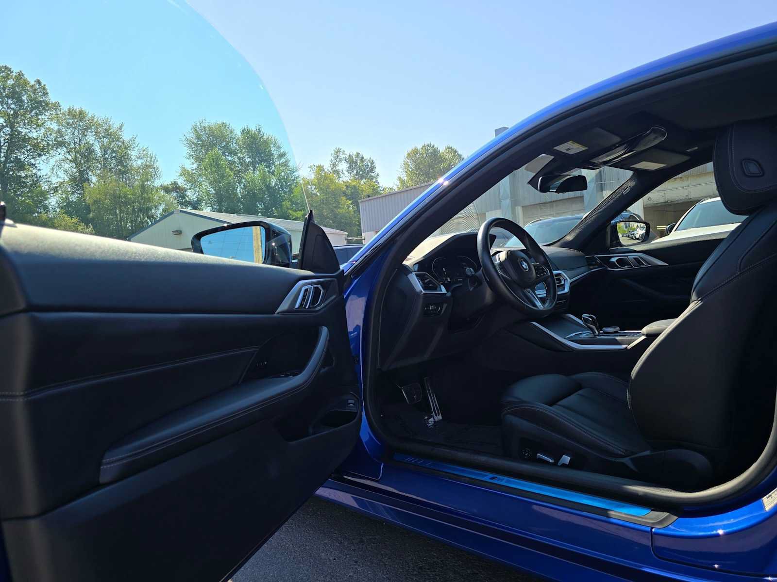 Used 2023 BMW 430i xDrive Coupe w/ M Sport Package AWD/4WD image 18