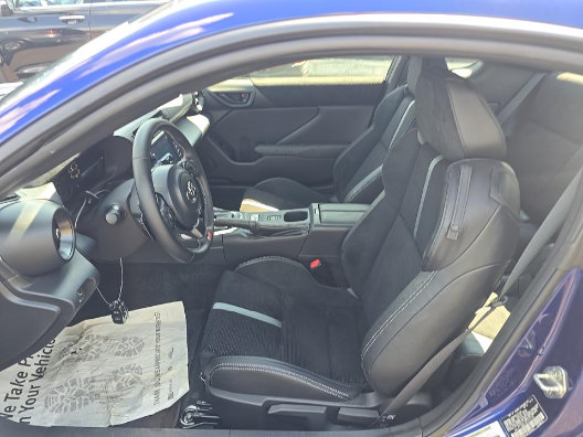 Used 2025 Toyota GR86 Premium w/ ALL Weather Mat Package (TMS) RWD image 9