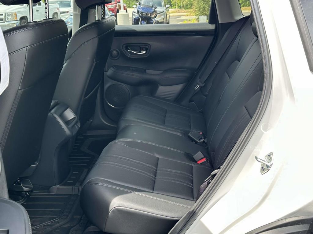 New 2026 Honda HR-V EX-L image 9
