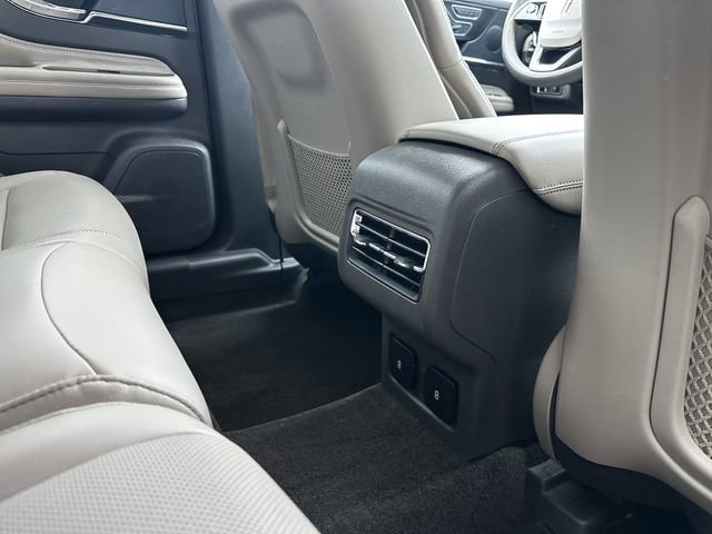Certified 2024 Lincoln Corsair AWD w/ Equipment Group 101A image 39
